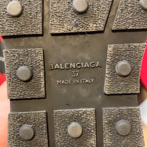 LIGHTLY WORN BALENCIAGA RACE RUNNERS. - Picture 6 of 6